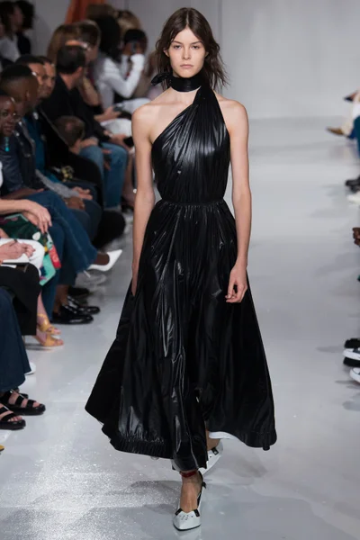 Look 48